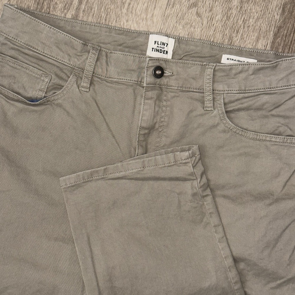 Flint And Tinder 365 5 Pocket Pants Straight Fit Men's 34x30 Stretch Khaki Beige
